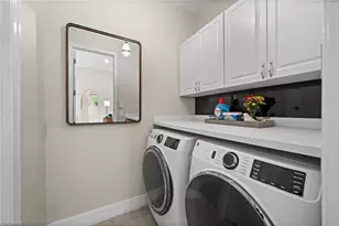 1924 SW 17th Pl, Cape Coral, FL 33991 - Photo 31