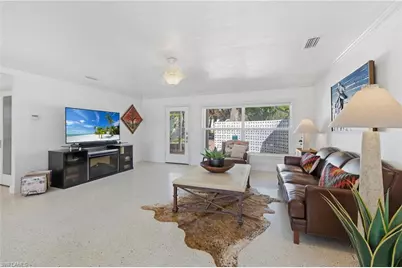 1150 Vesper Dr, Fort Myers, FL 33901 - Photo 5