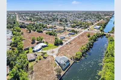 2369 NE 43rd Ln, Cape Coral, FL 33909 - Photo 31