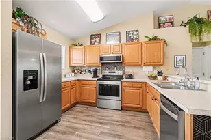 2369 NE 43rd Ln, Cape Coral, FL 33909 - Photo 9