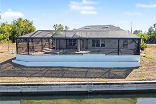 2369 NE 43rd Ln, Cape Coral, FL 33909 - Photo 27