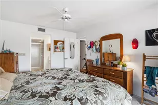 5810 Trailwinds Dr, Fort Myers, FL 33907 - Photo 9