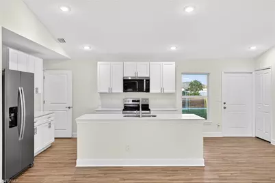 1706 NW 5th St, Cape Coral, FL 33993 - Photo 11