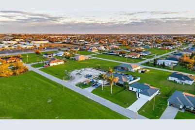 1706 NW 5th St, Cape Coral, FL 33993 - Photo 29