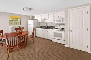 204 2nd St, Fort Myers, FL 33907 - Photo 5