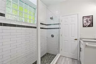 5267 Stratford Ct, Cape Coral, FL 33904 - Photo 23