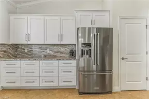 8622 Sumner Ave, Fort Myers, FL 33908 - Photo 9