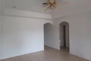 3020 SE Santa Barbara Pl, Cape Coral, FL 33904 - Photo 5