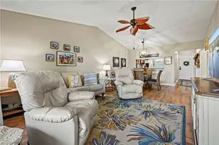 9290 Lake Park Dr, Fort Myers, FL 33919 - Photo 9