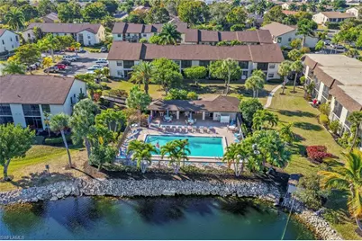 9290 Lake Park Dr #201, Fort Myers, FL 33919 - Photo 23
