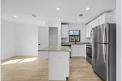 706 Zeppelin Pl, Fort Myers, FL 33913 - Photo 9