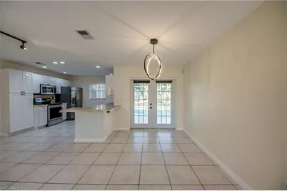 110 SE 13th Pl, Cape Coral, FL 33990 - Photo 11