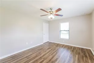 720 SW 8th Terrace, Cape Coral, FL 33991 - Photo 9