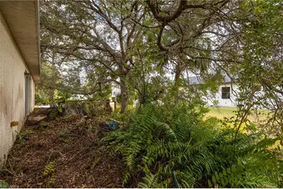 2406 E 23rd St, Alva, FL 33920 - Photo 27