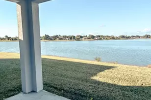 2038 Grove Dr, Naples, FL 34120 - Photo 11