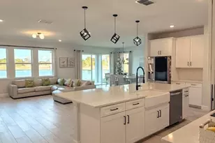 2038 Grove Dr, Naples, FL 34120 - Photo 5