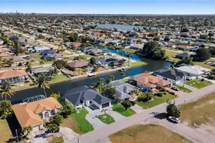 107 SE 16th Pl, Cape Coral, FL 33990 - Photo 43