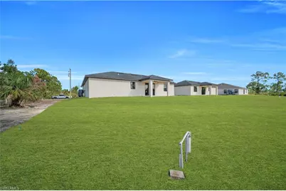 2913 46th St W, Lehigh Acres, FL 33971 - Photo 7