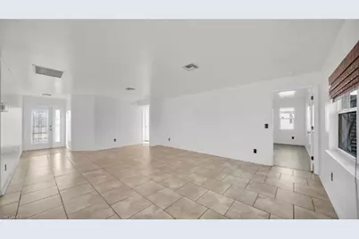 918 Acroft Ave, Lehigh Acres, FL 33971 - Photo 5