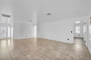 918 Acroft Ave, Lehigh Acres, FL 33971 - Photo 5