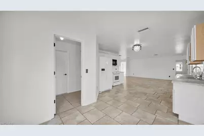 918 Acroft Ave, Lehigh Acres, FL 33971 - Photo 11