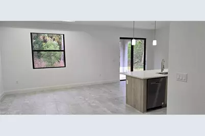 5028 W Tradewinds Cir, Labelle, FL 33935 - Photo 5