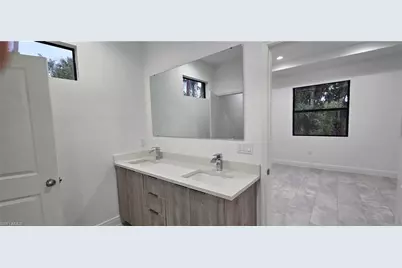 5028 W Tradewinds Cir, Labelle, FL 33935 - Photo 17