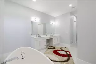 2719 SW 21st Ave, Cape Coral, FL 33914 - Photo 27