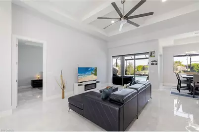 2719 SW 21st Ave, Cape Coral, FL 33914 - Photo 9