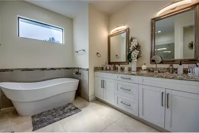 519 Trafalgar Pkwy, Cape Coral, FL 33991 - Photo 23