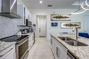 519 Trafalgar Pkwy, Cape Coral, FL 33991 - Photo 17