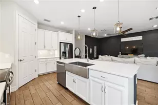 15361 Floresta Ln, Fort Myers, FL 33908 - Photo 5