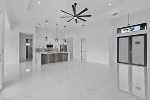 1310 NE 7th Pl, Cape Coral, FL 33909 - Photo 9