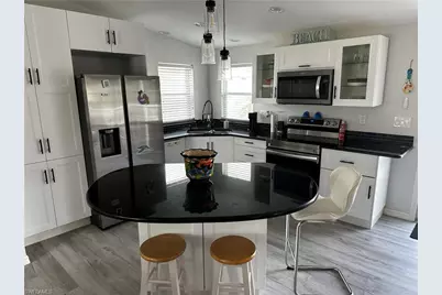 158 Nanaimo Trl, Fort Myers Beach, FL 33931 - Photo 5