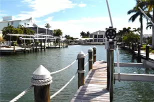 19 Sunview Blvd, Fort Myers Beach, FL 33931 - Photo 21