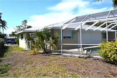 19 Sunview Blvd, Fort Myers Beach, FL 33931 - Photo 13
