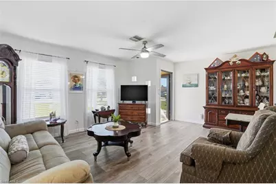 5225 Pocatella Ct, Cape Coral, FL 33904 - Photo 7