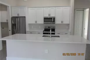 208 NW 6th St, Cape Coral, FL 33993 - Photo 5