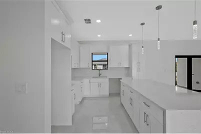 3800 24th St SW, Lehigh Acres, FL 33976 - Photo 11