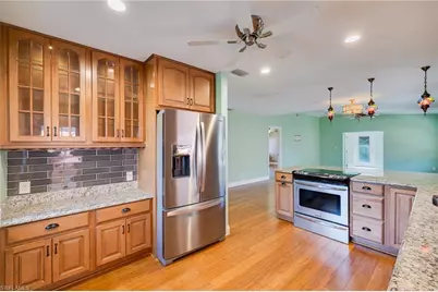 5824 Wild Fig Ln, Fort Myers, FL 33919 - Photo 5