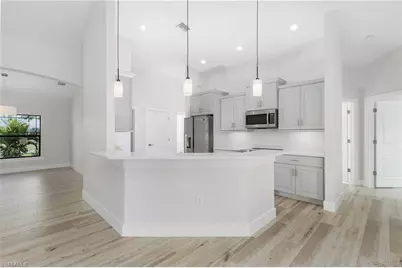 346 SW 28th Pl, Cape Coral, FL 33991 - Photo 7