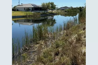217 NW 19th Pl, Cape Coral, FL 33993 - Photo 5