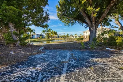 11780 Iona Rd, Fort Myers, FL 33908 - Photo 11