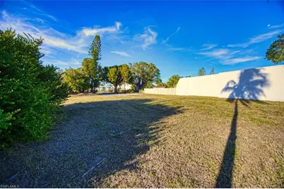 11780 Iona Rd, Fort Myers, FL 33908 - Photo 15