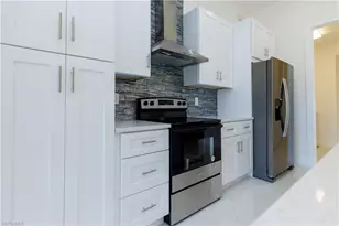 2124 NE 28th St, Cape Coral, FL 33909 - Photo 17