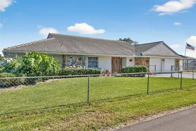 1818 Cherie Ln, North Fort Myers, FL 33917 - Photo 5