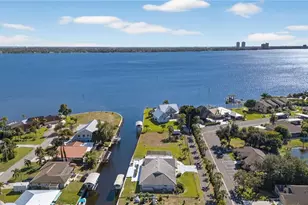 1818 Cherie Ln, North Fort Myers, FL 33917 - Photo 47