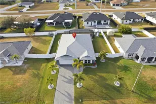 214 NE 24th Terrace, Cape Coral, FL 33909 - Photo 27