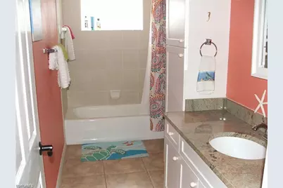 613 SE 21st St, Cape Coral, FL 33990 - Photo 11