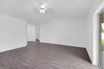 242 Lisette St, Fort Myers, FL 33913 - Photo 5